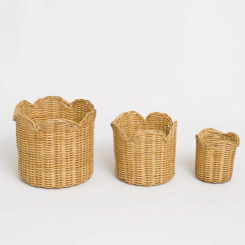 Wicker Scalloped Containers